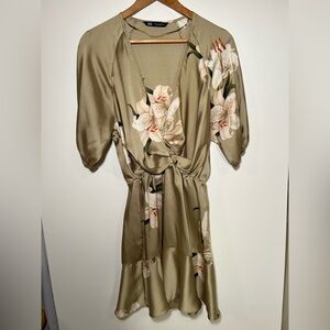 ZARA Floral Dress – Size M – Excellent Condition